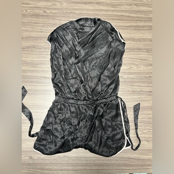 Victoria’s Secret Black and Pink Romper Size Medium - Picture 3 of 4